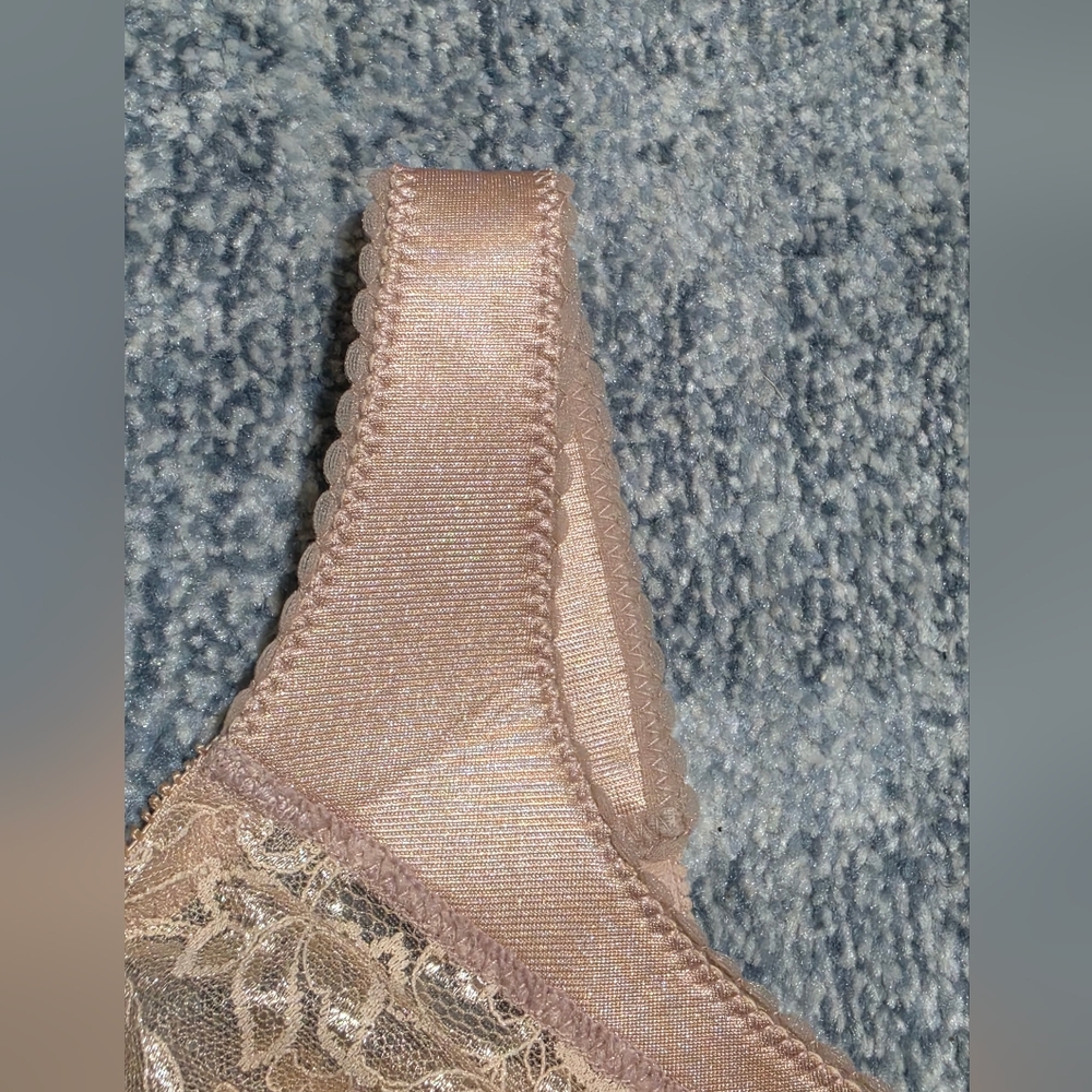 GLAMORISE Comfort Lace Front-Close Full-Coverage Women's Bra in Nude. Size 52DD. - Picture 7 of 11